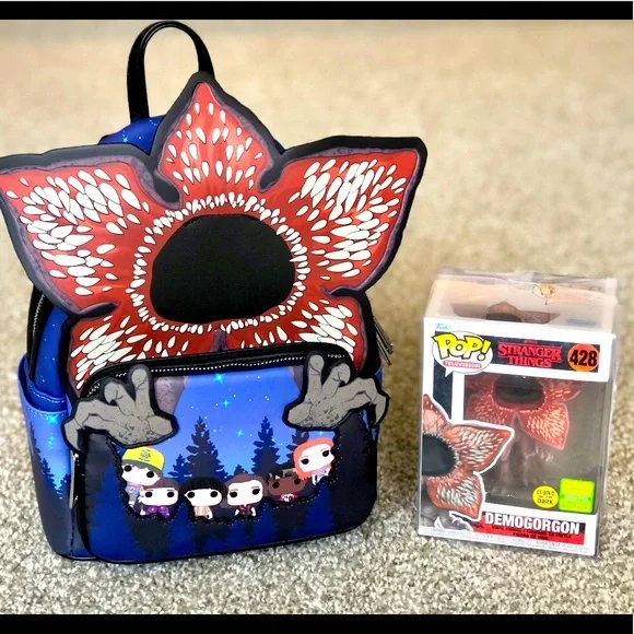 Loungefly Stranger Things Demogorgan Mini Backpack and Pop SDCC Exclusive - Picture 1 of 6